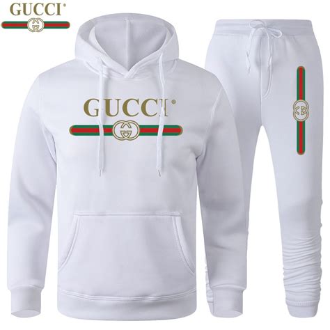 ropa para hombre gucci|ropa Gucci para mujer.